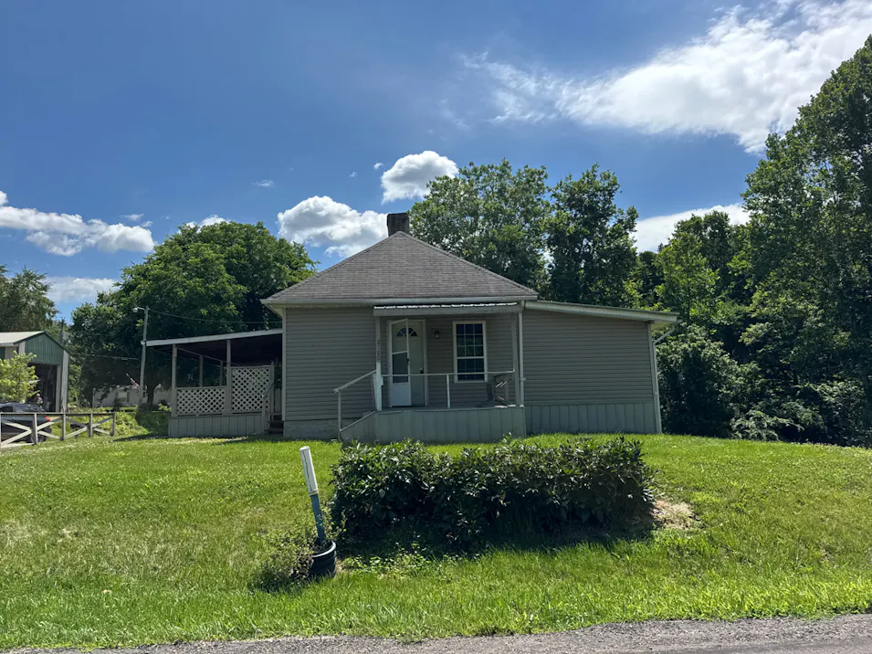 8180 S River Rd Blue Rock, OH 43720, Muskingum County