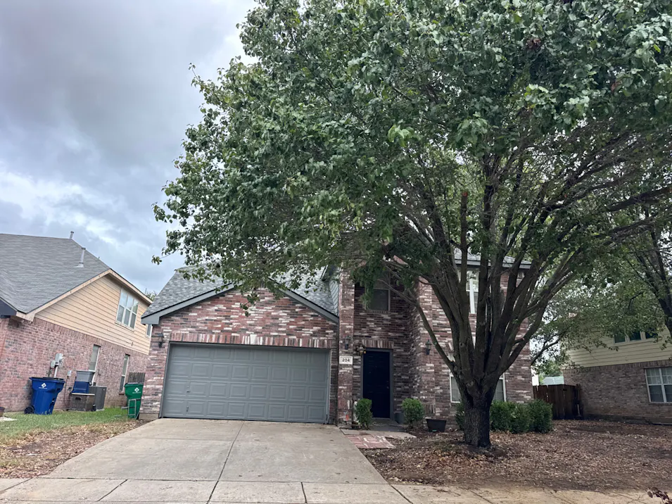 204 Heritage Dr Crowley, TX 76036, Tarrant County