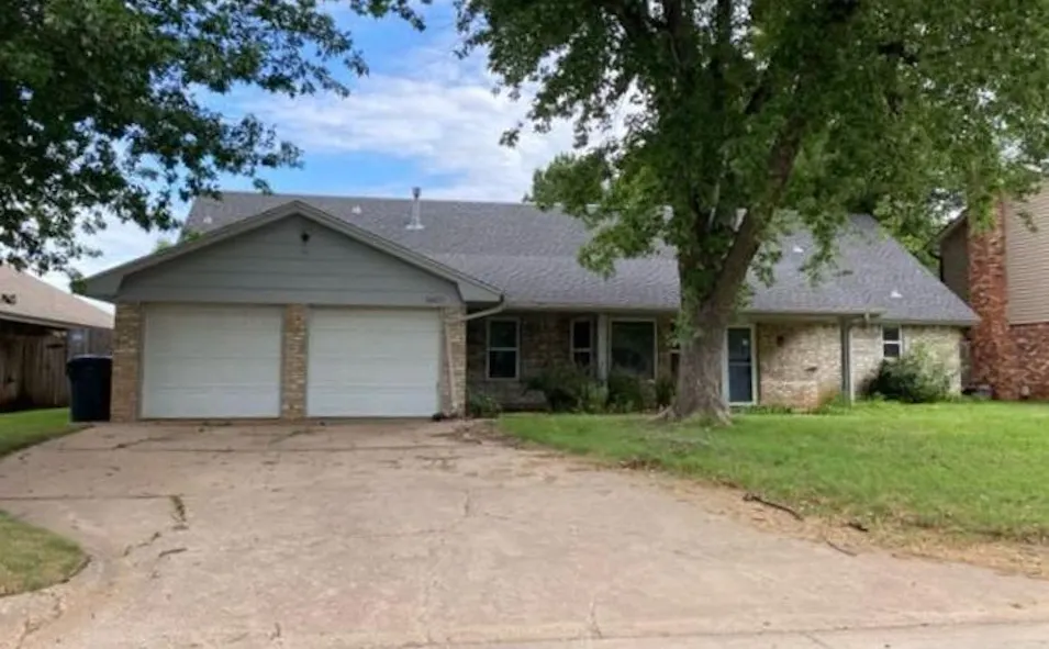 5621 NW 83rd St Oklahoma City, OK 73132, Oklahoma County