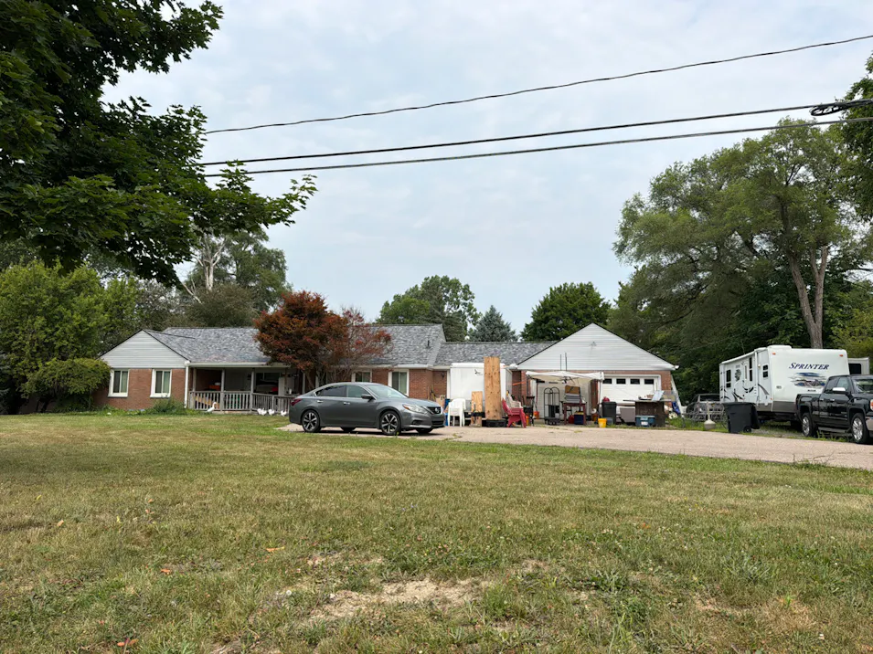 9235 Lapeer Rd Davison, MI 48423, Genesee County