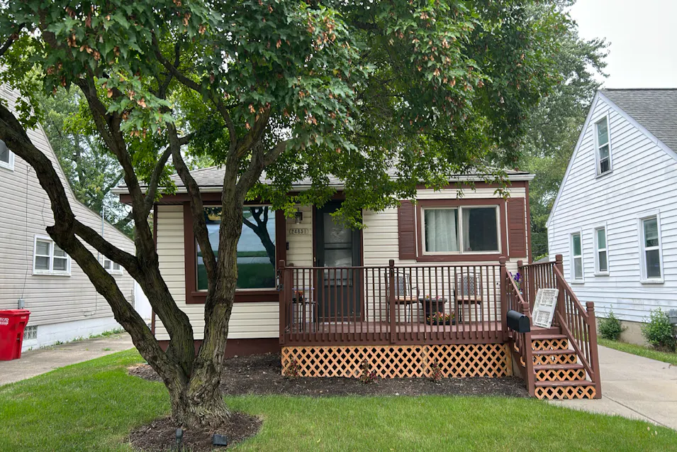 24851 Grove Ave Eastpointe, MI 48021, Macomb County