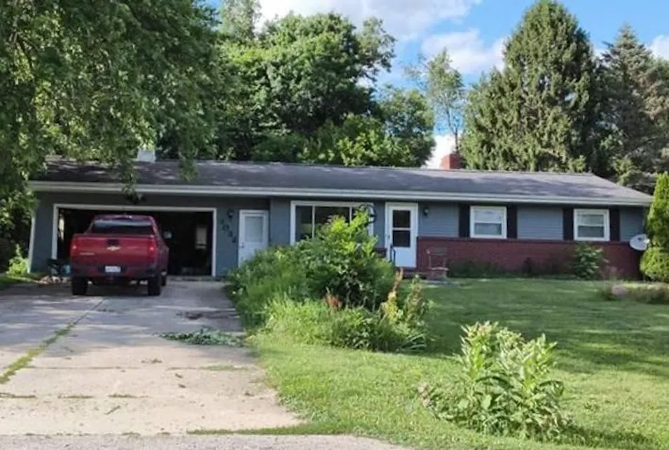 3032 John Glenn Dr Jackson, MI 49201, Jackson County