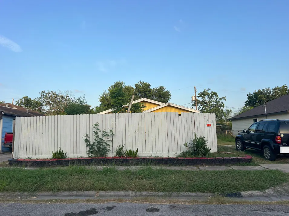 2818 Blake Street Corpus Christi, TX 78405, Nueces County