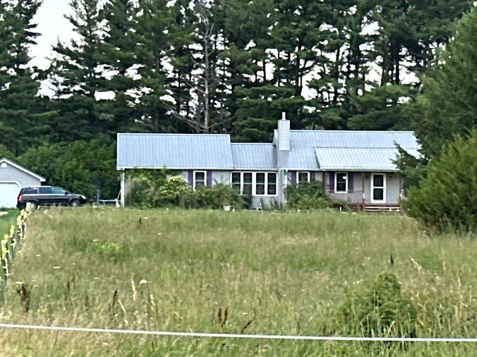 1364 Shumway Rd Adrian, MI 49221-9664, Lenawee County