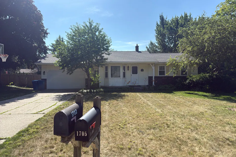 1702 Honeybrook Dr Jenison, MI 49428, Ottawa County