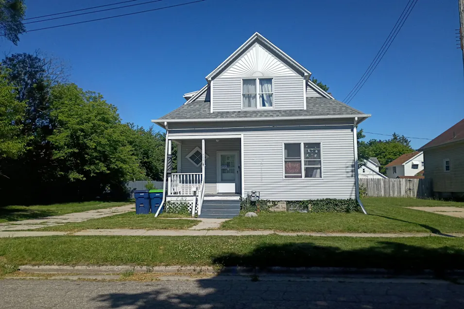 709 S Jackson St Bay City, MI 48708, Bay County