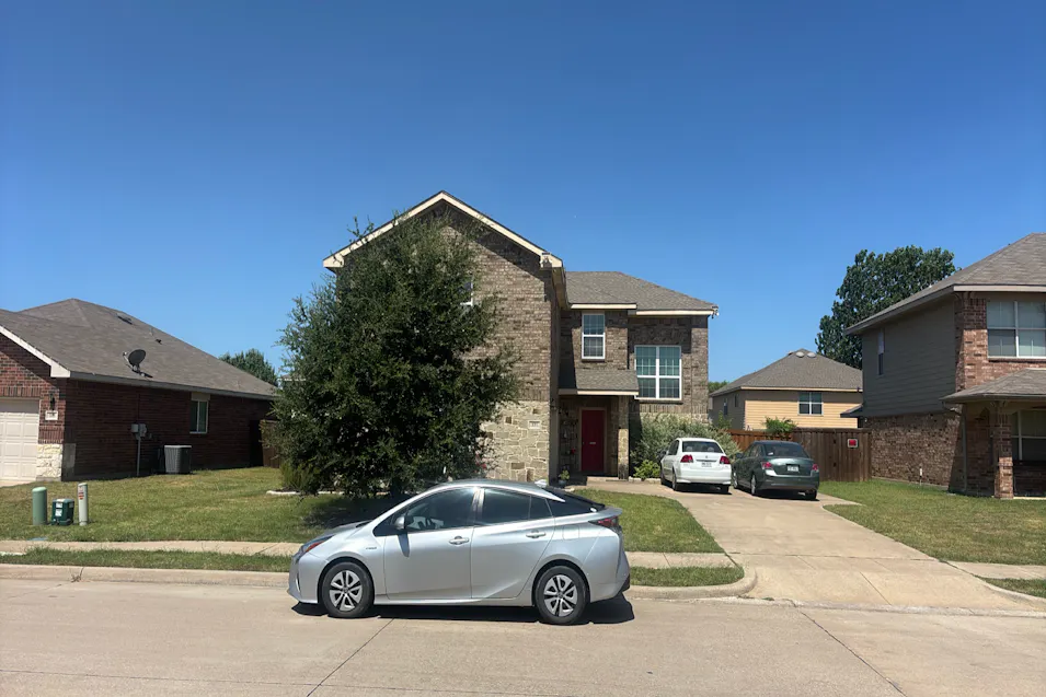 331 Eagles Dr Krum, TX 76249, Denton County