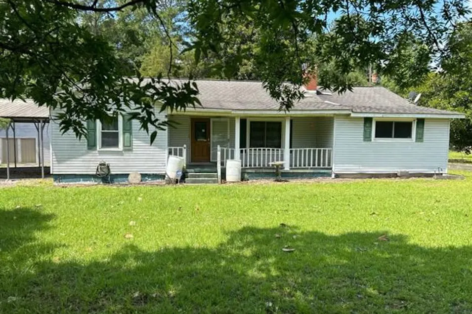932 Highway 87 South Cochran, GA 31014, Bleckley County