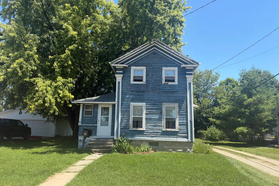 212 Jefferson Ave Omro, WI 54963, Winnebago County