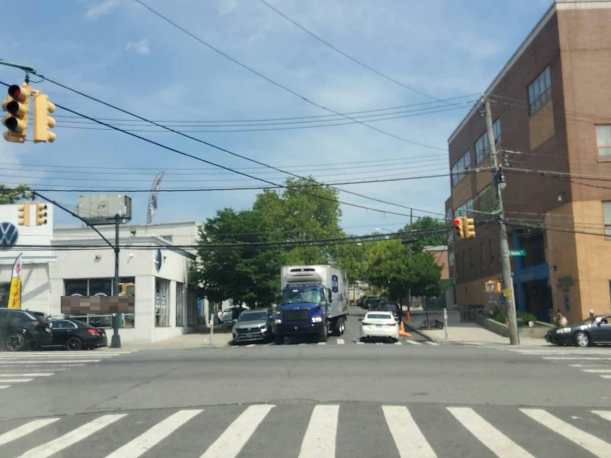 Edson Ave, Bronx, NY 10469