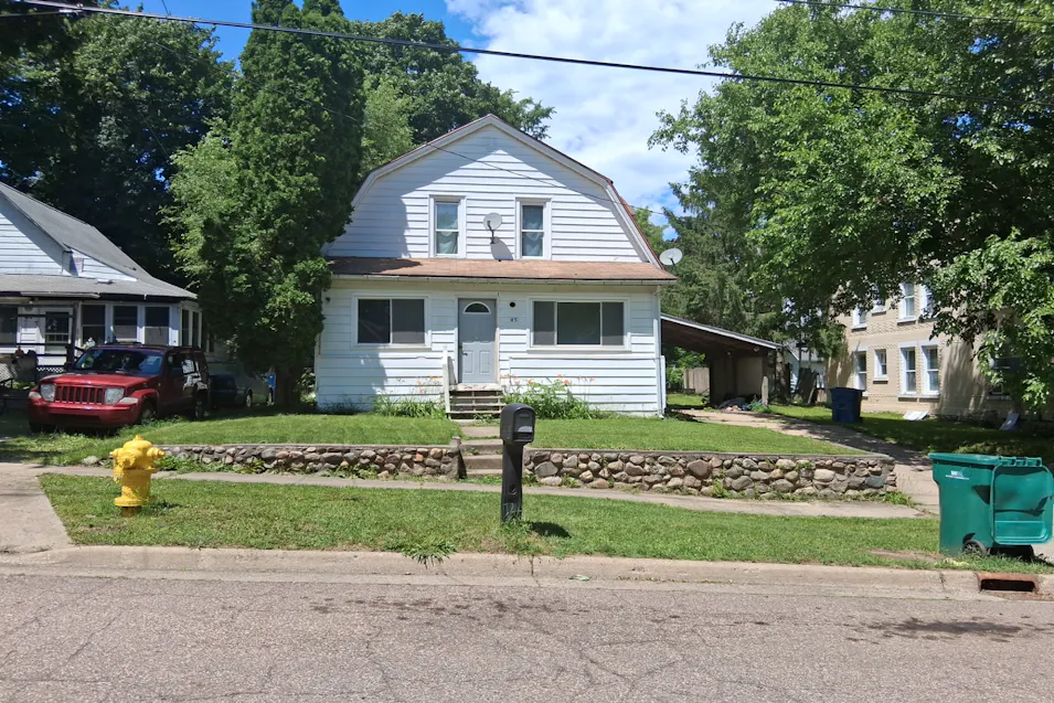 43 Wren St Battle Creek, MI 49017, Calhoun County