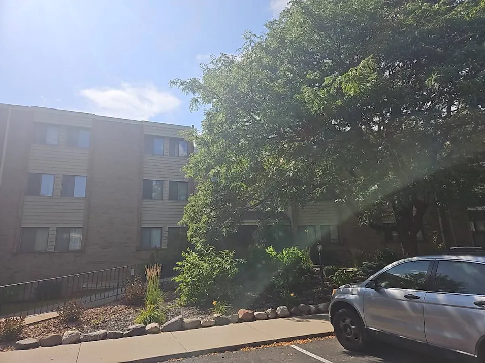 1871 Silver Bell Rd Eagan, MN 55122, Dakota County