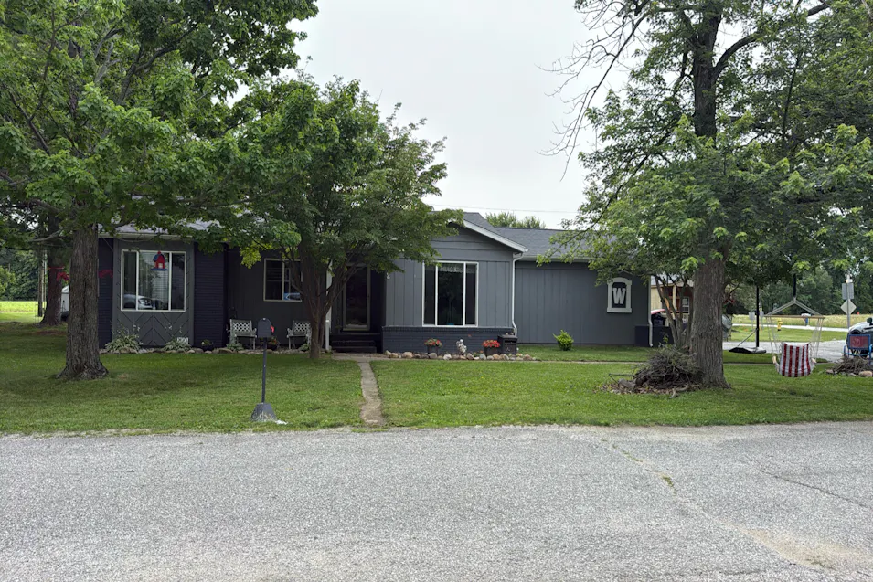 2 Woodruff Pl Mulberry, IN 46058, Clinton County