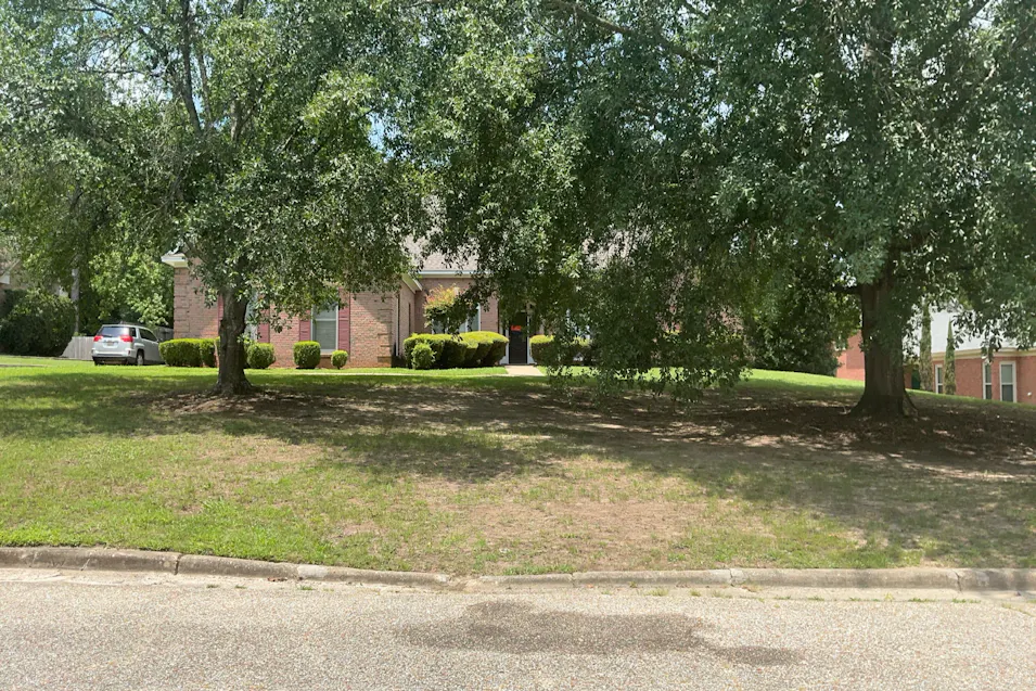 6642 Hollis Dr Montgomery, AL 36117, Montgomery County