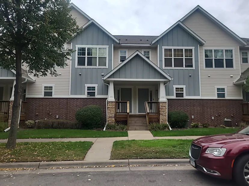 1451 Magnolia Avenue East