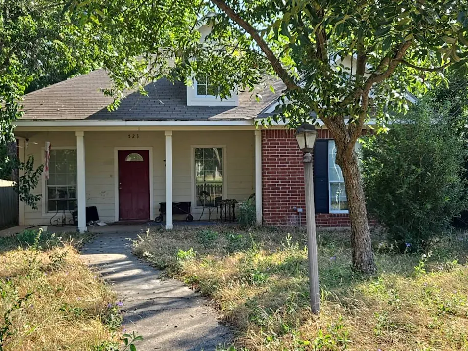 523 North 15tth Street Waco, TX 76707, McLennan County