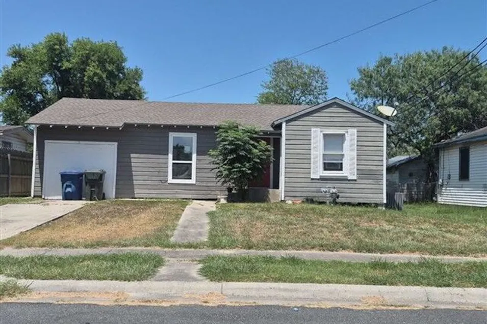 4701 Easter Dr Corpus Christi, TX 78415, Nueces County