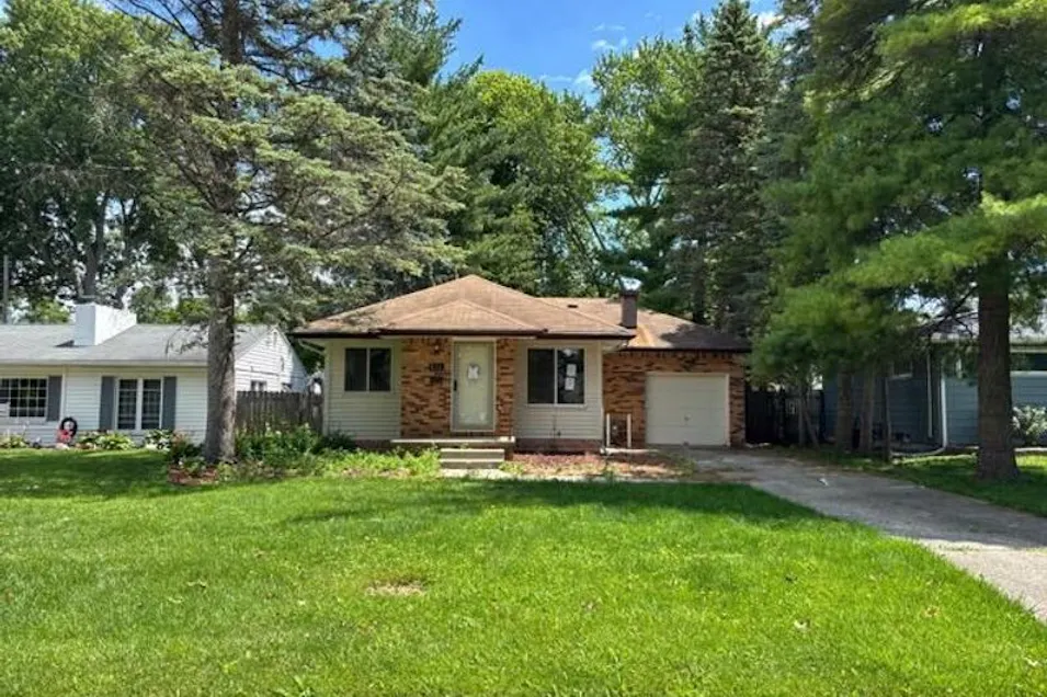 826 Scott Street Maumee, OH 43537, Lucas County