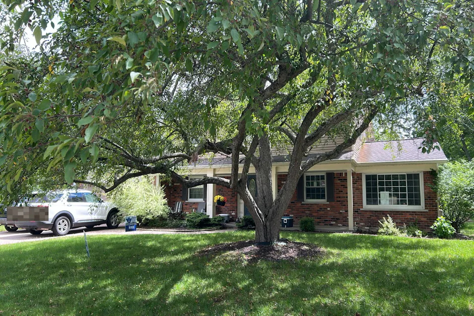 37258 Forestview Ct Clinton Township, MI 48036, Macomb County