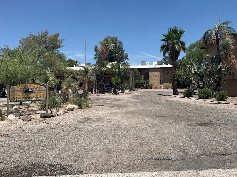 4 W Greenock Dr 4dd Oro Valley, AZ 85737, Pima County