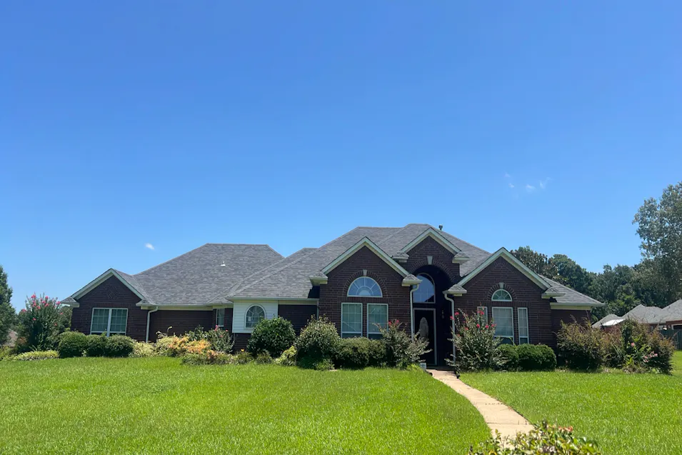 5708 Deerwood Dr Texarkana, AR 71854, Miller County