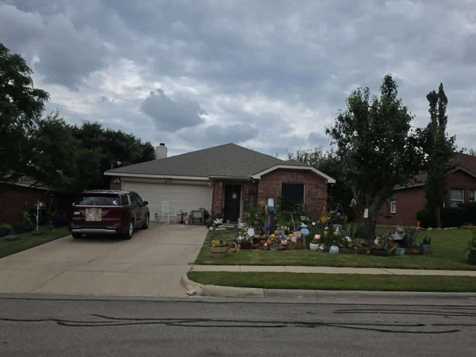 1409 Carrigan Ln Denton, TX 76207, Denton County
