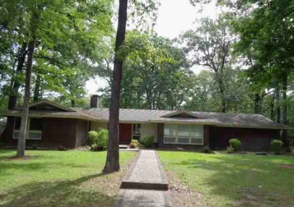 1107 Hickory St Crossett, AR 71635, Ashley County