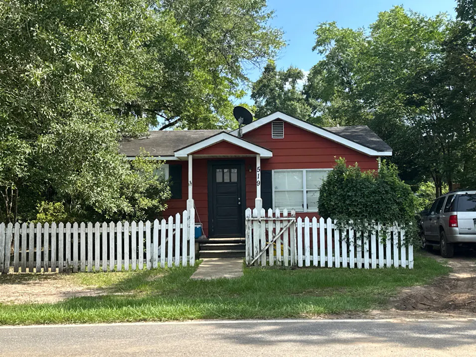 519 W Section Ave Foley, AL 36535, Baldwin County