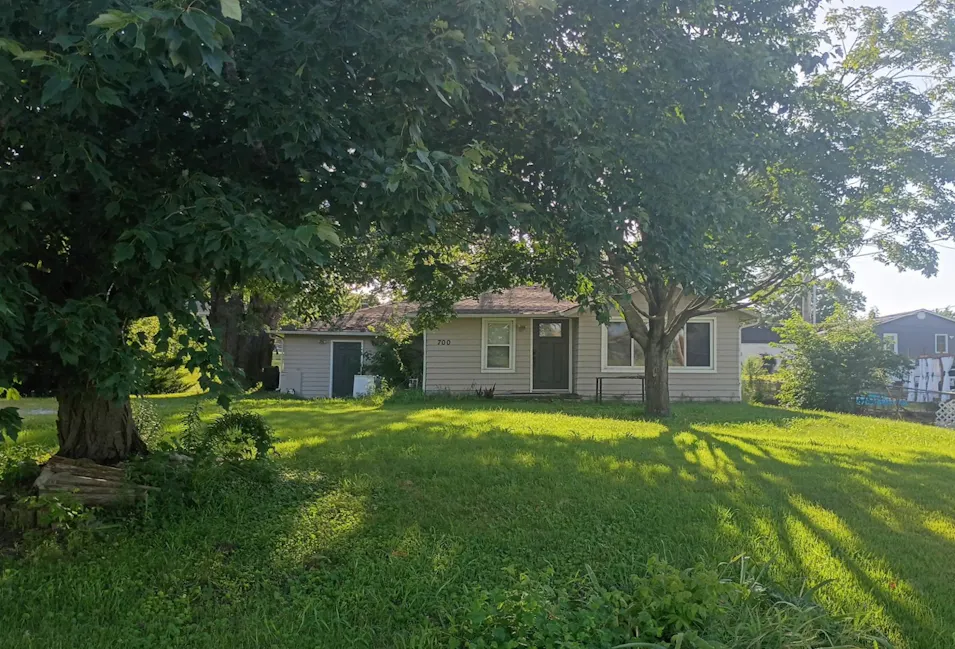700 S Sibley St Buckner, MO 64016, Jackson County