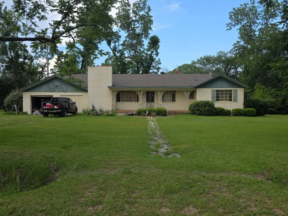48 N Broad St Alamo, GA 30411, Wheeler County