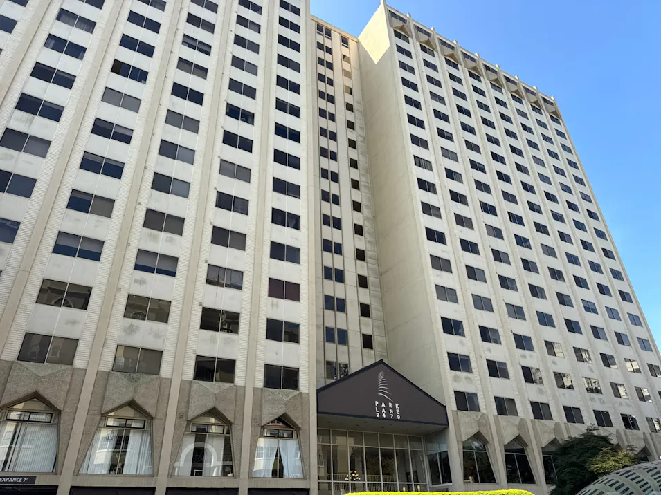 2479 Peachtree Rd NE Atlanta, GA 30305, Fulton County