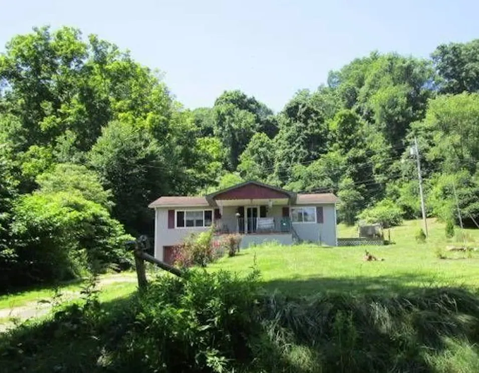 421 Harmon Creek Road Colliers, WV 26035, Brooke County