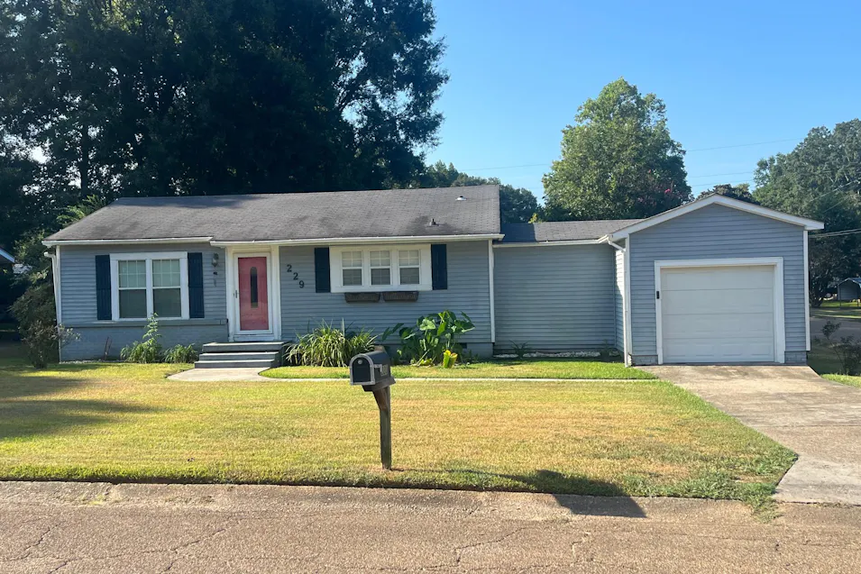229 Gerald Dr McComb, MS 39648, Pike County