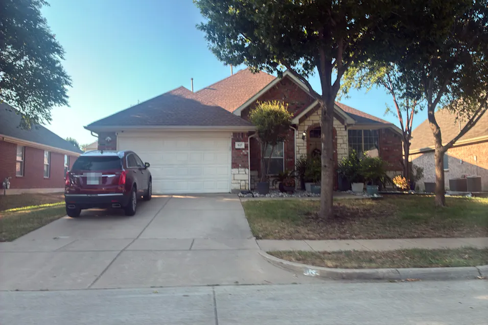 827 Duck Pond Dr Grand Prairie, TX 75052, Dallas County