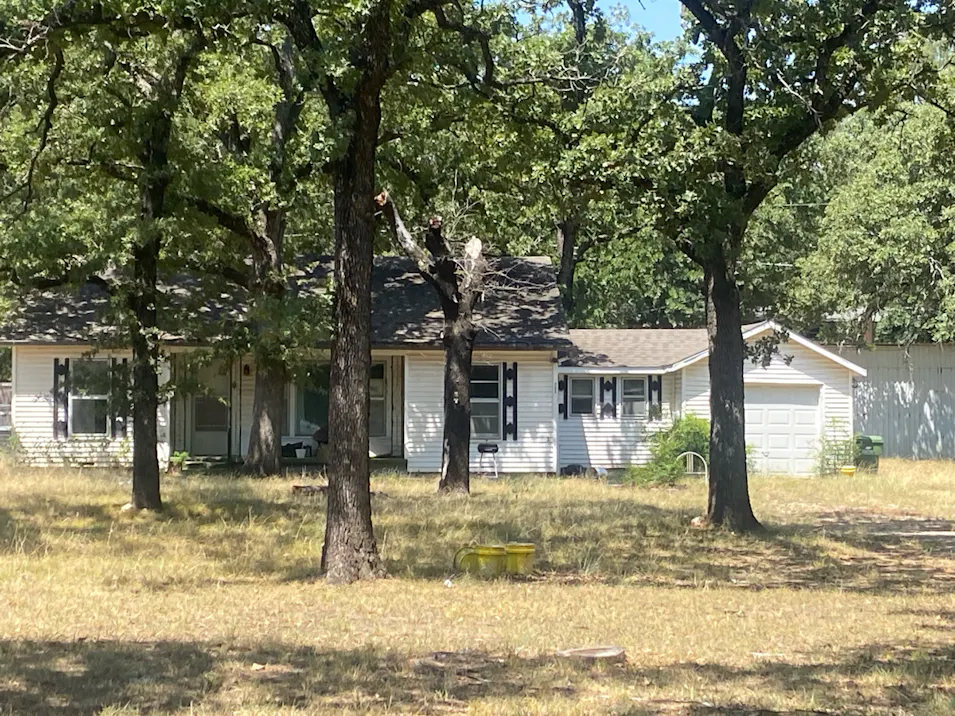 909 Sportsman Park Rd Azle, TX 76020, Tarrant County