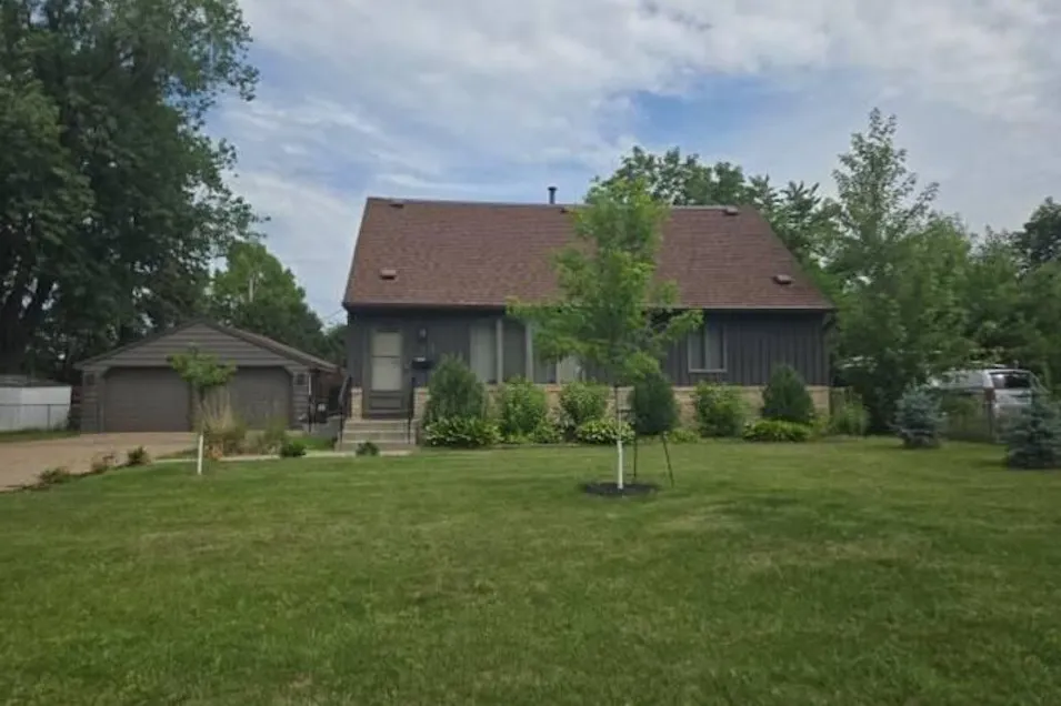 3693 71st Street E Inver Grove Heights, MN 55076, Dakota County