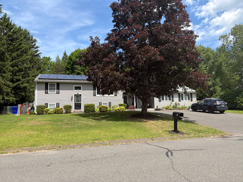 14 Karen Dr Granby, MA 01033, Hampshire County