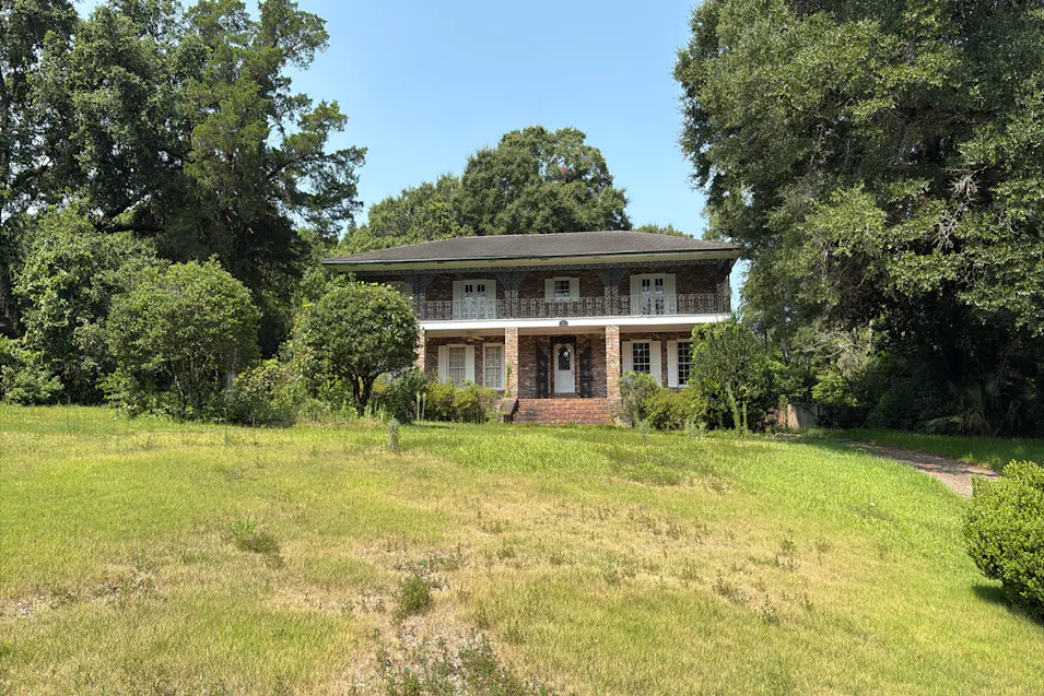 608 Montclaire Way Mobile, AL 36609, Mobile County