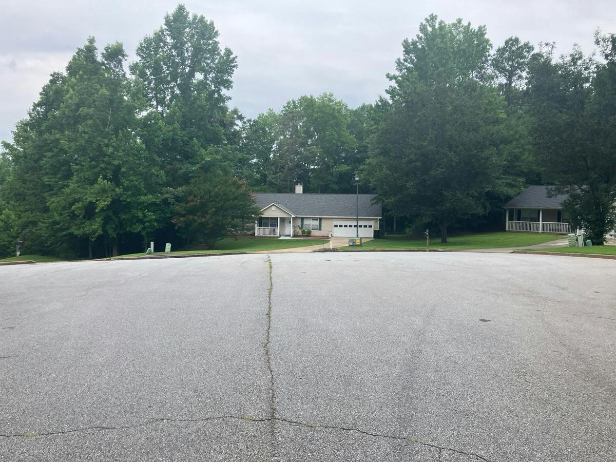 Natalia Ct, Newnan, GA 30263