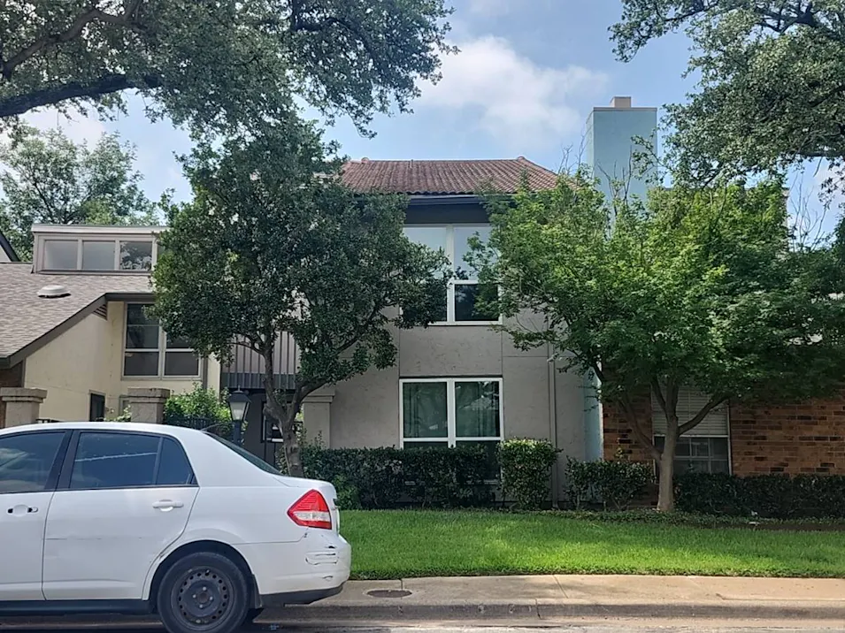 9238 Emberglow Ln Dallas, TX 75243, Dallas County