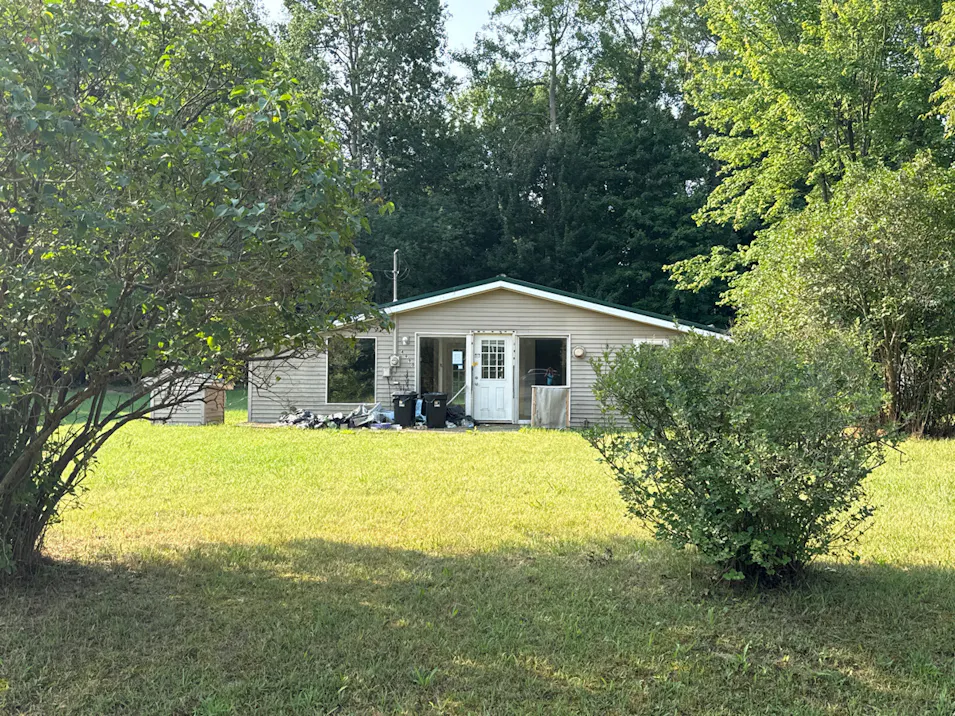 4990 Half Moon Dr Lake, MI 48632, Clare County