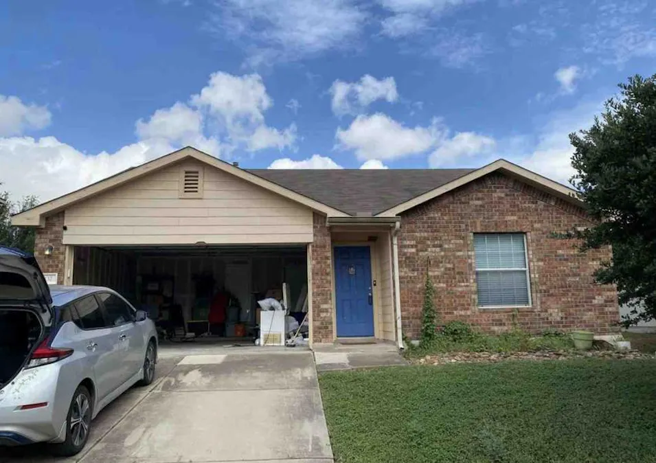 137 Sawgrass Cir Kyle, TX 78640, Hays County