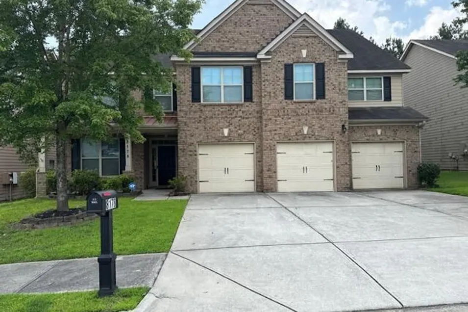 8178 Lochley Dr Fairburn, GA 30213, Fulton County