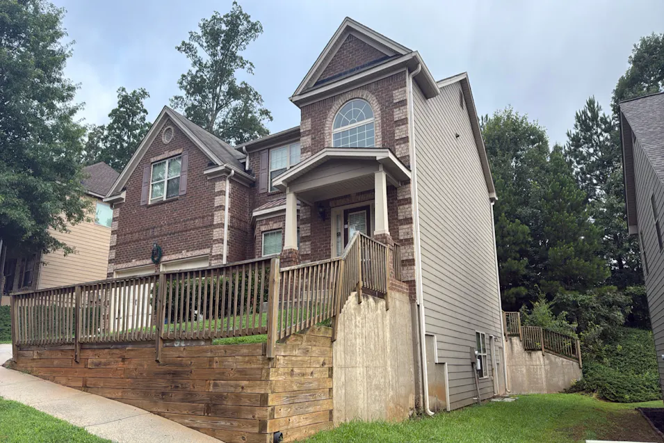 7933 Heathmore Dr Fairburn, GA 30213, Fulton County