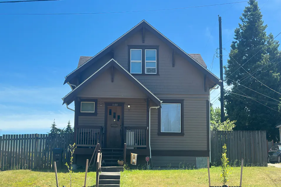 1608 S 25th St Tacoma, WA 98405, Pierce County