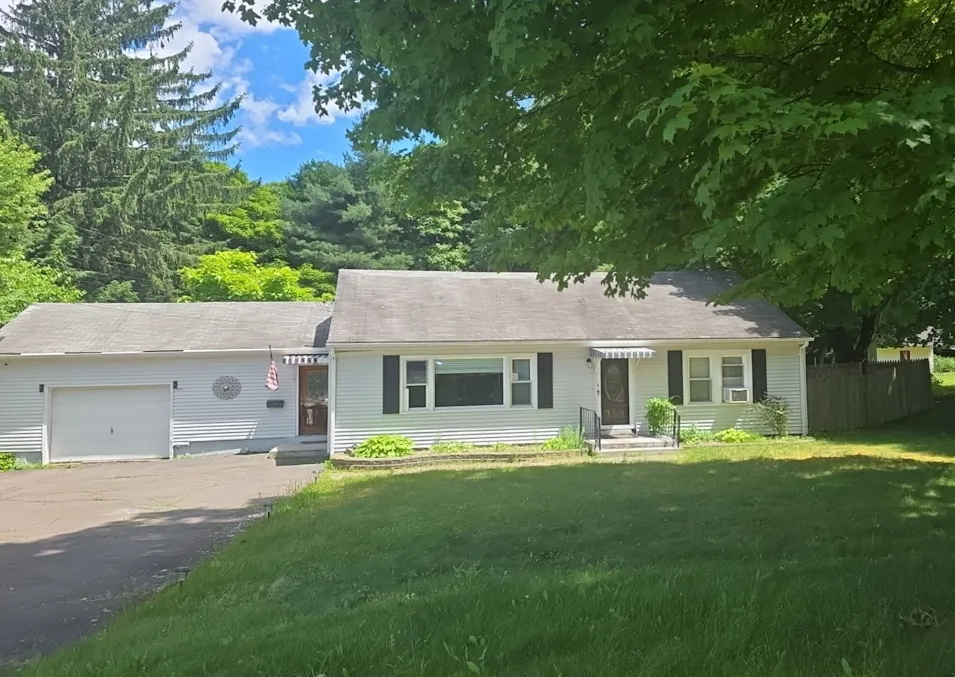 177 Oak St Southington, CT 06489, Hartford County