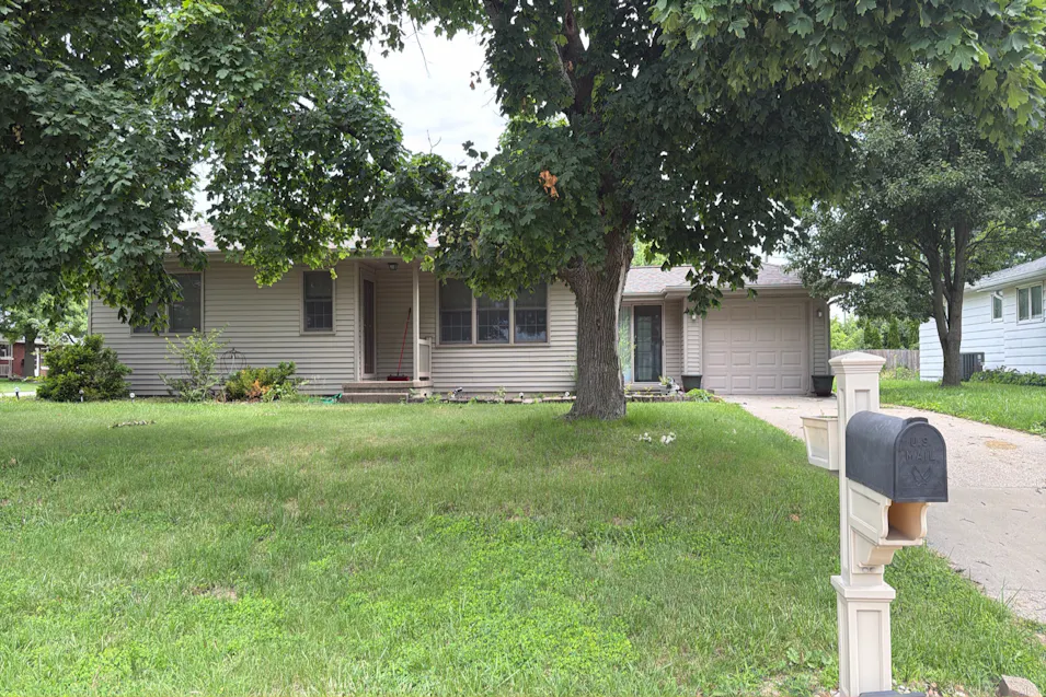 604 Washington St Keokuk, IA 52632, Lee County