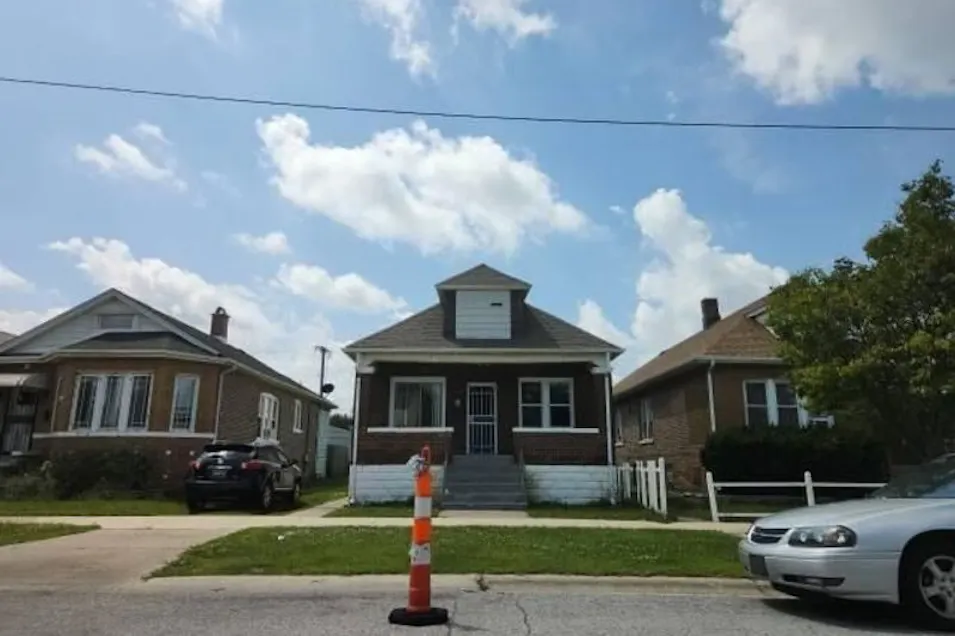 621 W 151st St East Chicago, IN 46312-3812, Lake County