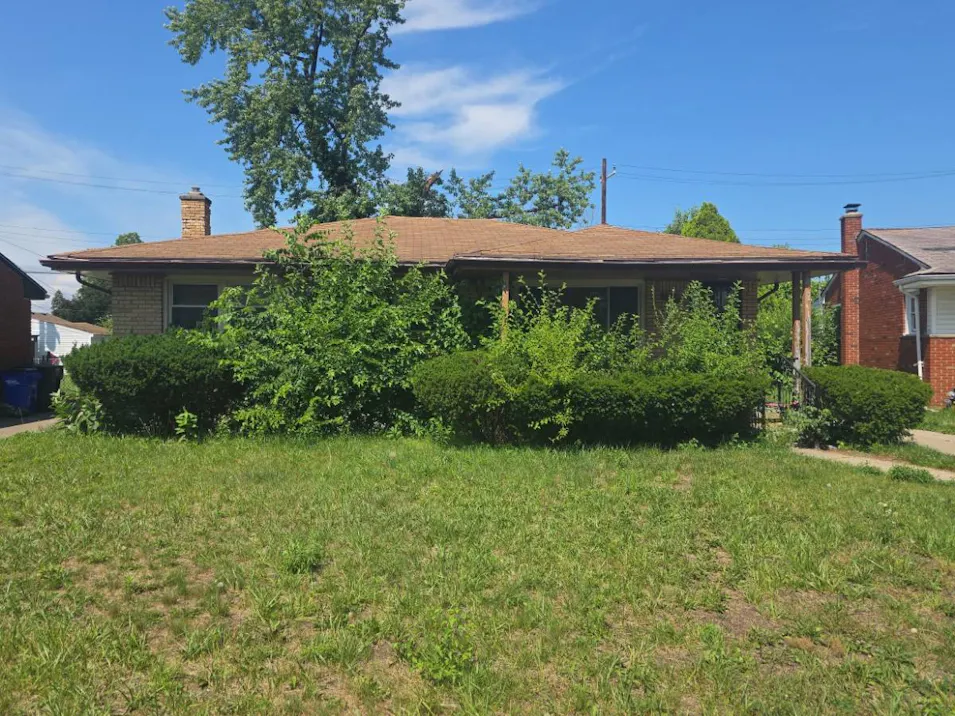 20525 Blackstone Ct Detroit, MI 48219, Wayne County