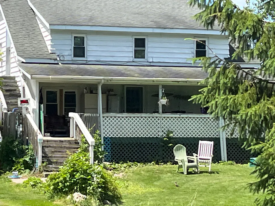 312 S Greenwood Rd Tawas City, MI 48763-9732, Iosco County